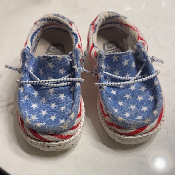 Hey Dude Other - Hey Dude Kids Blue and Red Star Moccasins